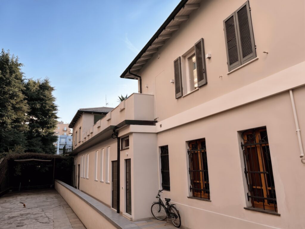 Fotografia del fronte interno dell edificio allo stato di fatto, progetto Salama a Brescia